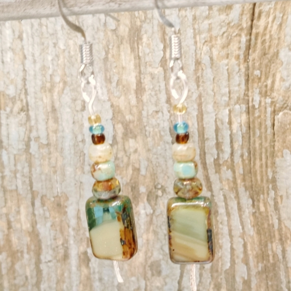 Turquoise and cream earrings - Picture 2 of 3